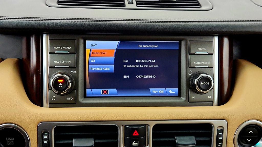 Used 2012 Land Rover Range Rover HSE AWD/4WD image 19