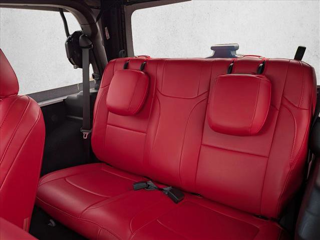 Used 2025 Jeep Wrangler Sport AWD/4WD image 15