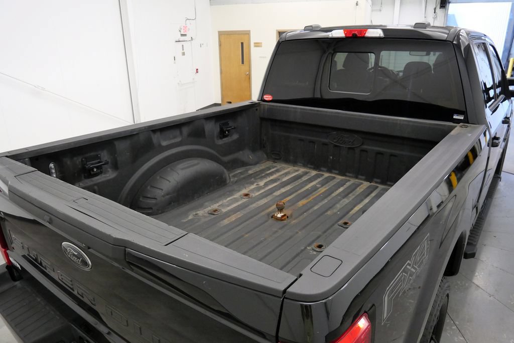 Used 2022 Ford F250 Lariat w/ Black Appearance Package AWD/4WD image 43
