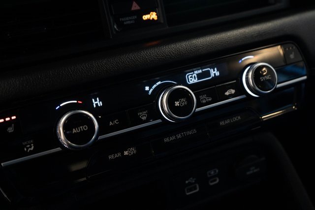 Used 2025 Honda Pilot EX-L image 24