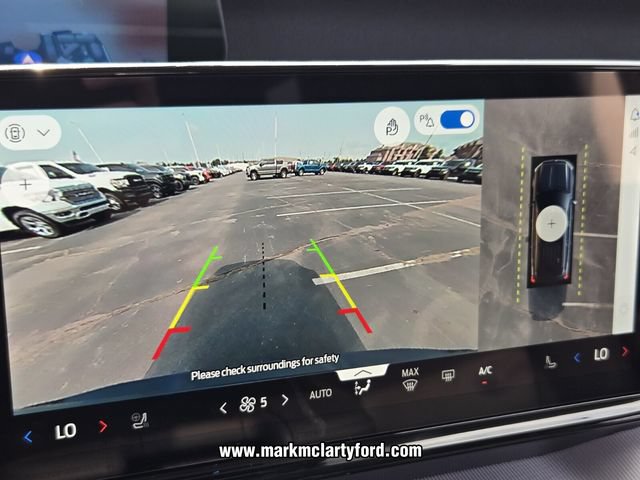 New 2026 Ford Expedition Active AWD/4WD image 17