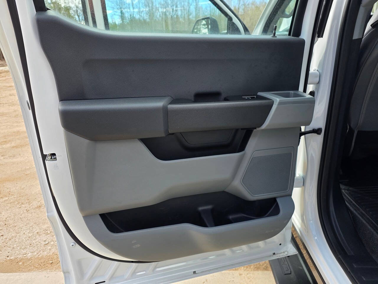 Used 2024 Ford F350 XL AWD/4WD image 17