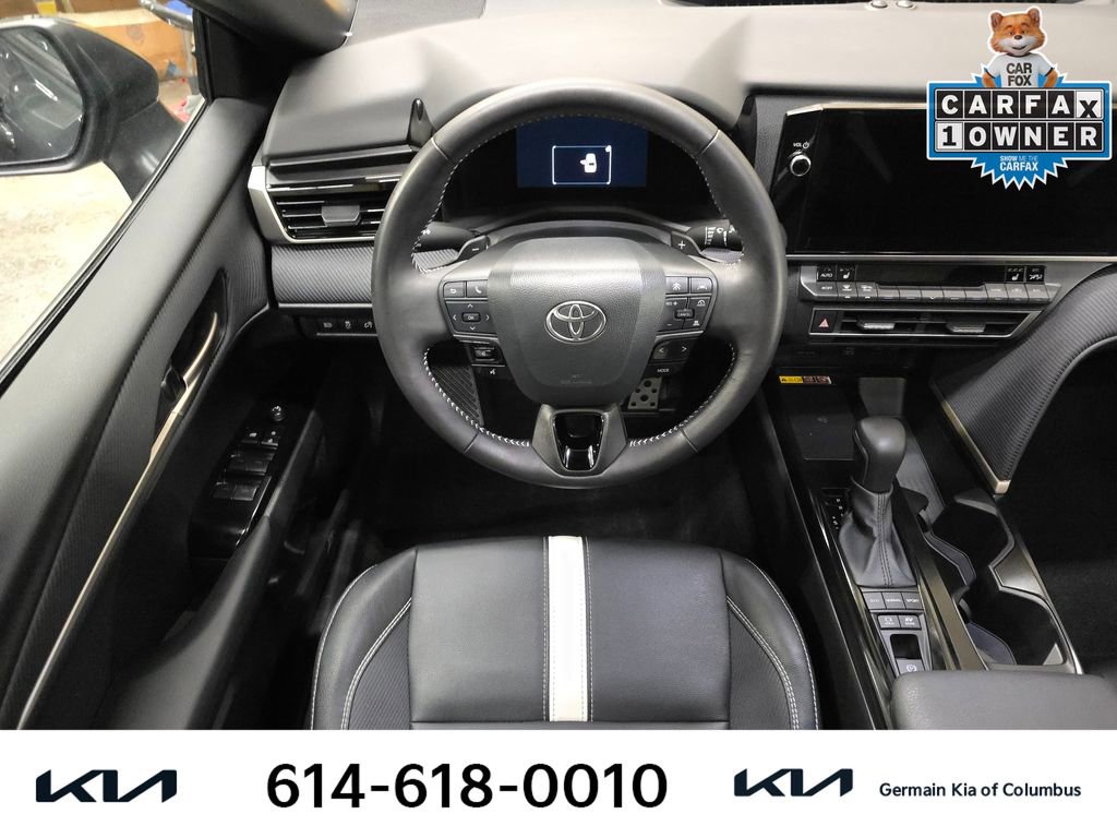 Used 2025 Toyota Camry SE w/ Multimedia Upgrade Package image 17
