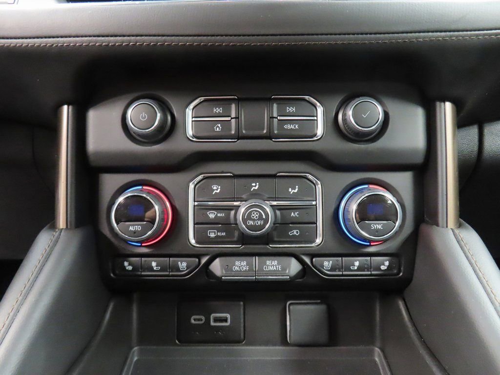 Used 2024 Chevrolet Suburban High Country AWD/4WD image 52