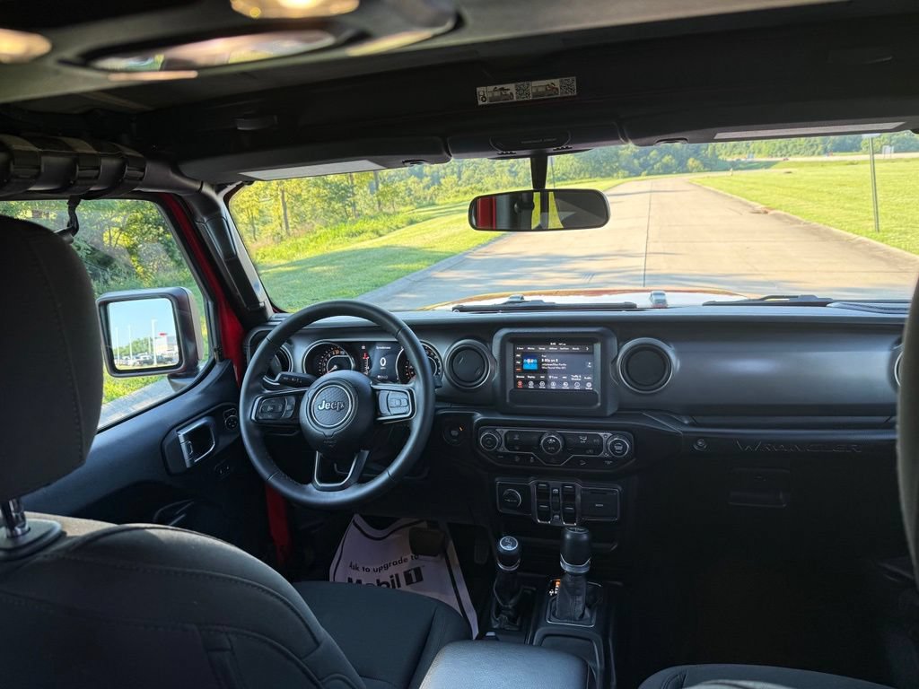 Used 2021 Jeep Wrangler Unlimited Sport AWD/4WD image 20