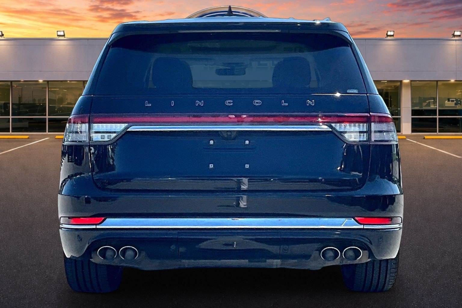 Used 2020 Lincoln Aviator Black Label w/ Dynamic Handling Package AWD/4WD image 4