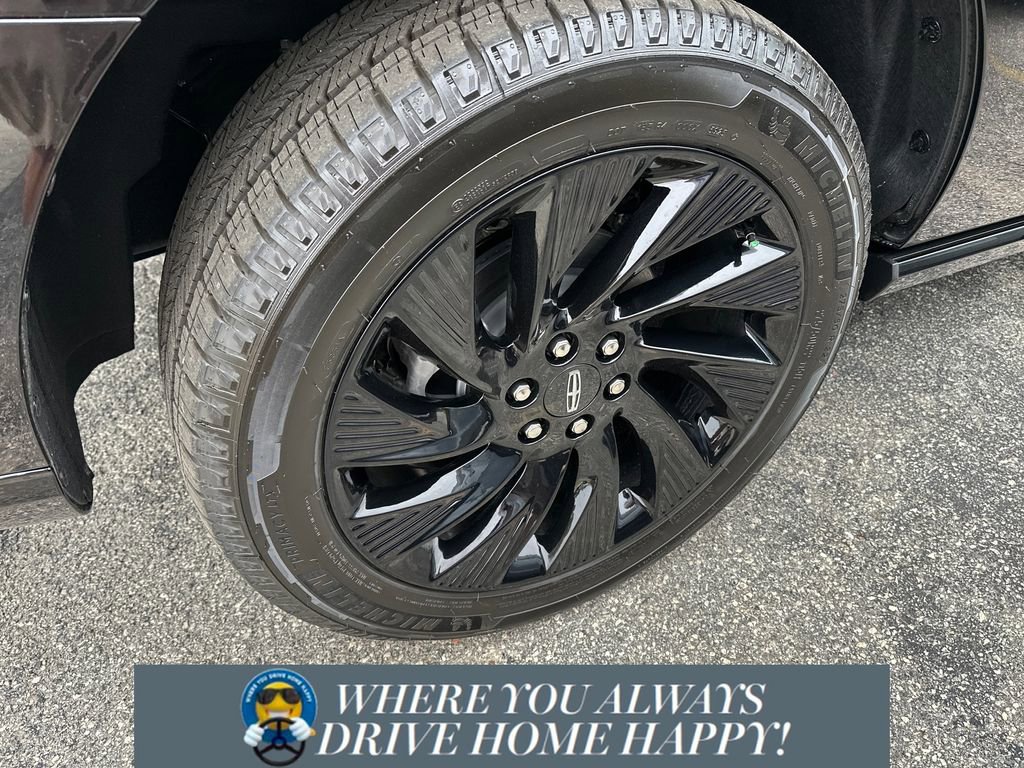 New 2025 Lincoln Navigator Reserve w/ Jet Appearance Package image 27