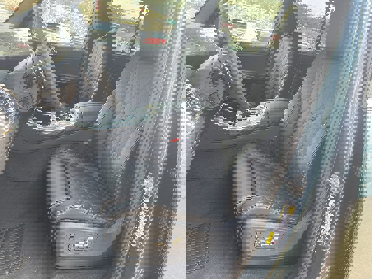 Used 2026 BMW X5 xDrive50e w/ Executive Package image 14