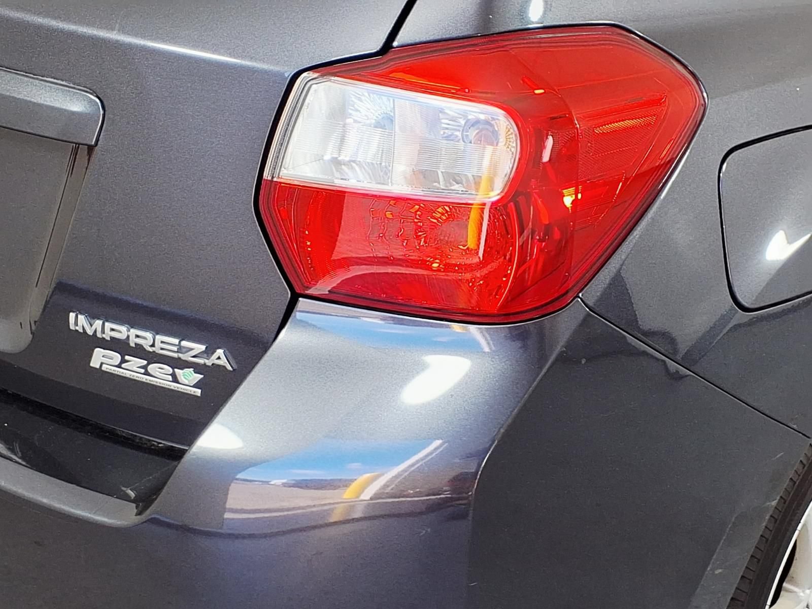 Used 2015 Subaru Impreza 2.0i Premium AWD/4WD image 10