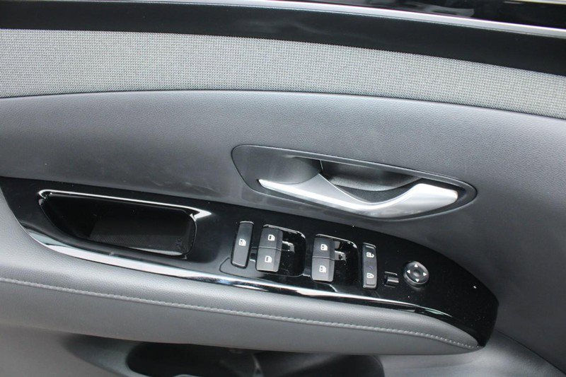 Used 2024 Hyundai Santa Cruz Limited image 10