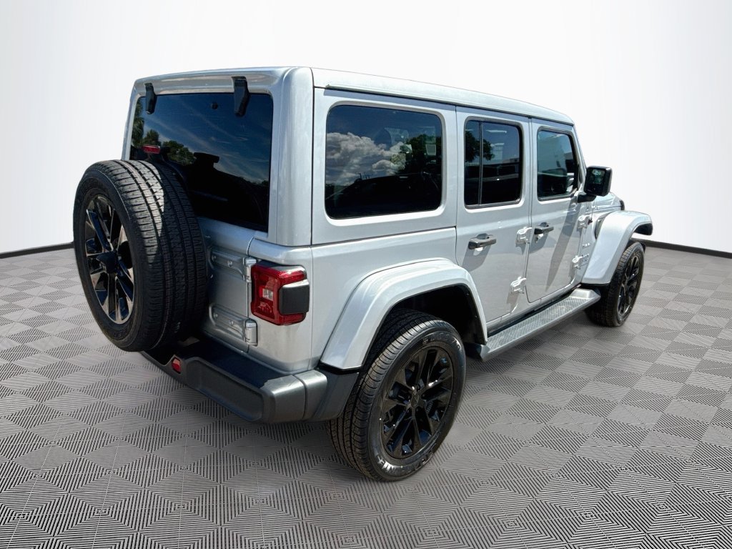 Certified 2023 Jeep Wrangler Unlimited Sahara w/ Cold Weather Group AWD/4WD image 6