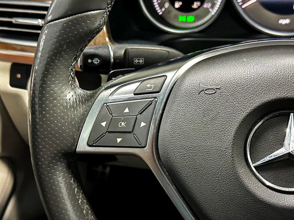 Used 2016 Mercedes-Benz E 350 Sedan image 28