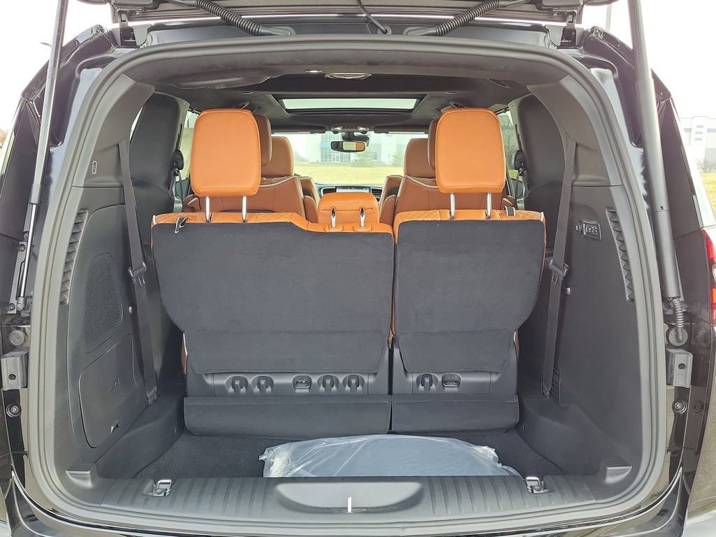 New 2026 Chrysler Pacifica Pinnacle w/ Trailer Tow Group image 10