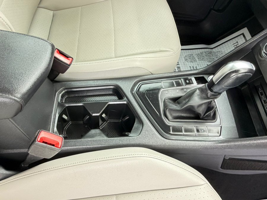 Used 2020 Volkswagen Tiguan SE FWD image 27
