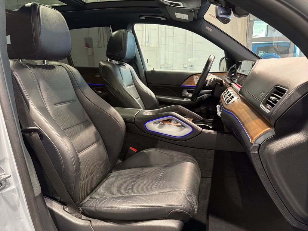 Used 2022 Mercedes-Benz GLE 450 4MATIC w/ AMG Line Exterior image 40