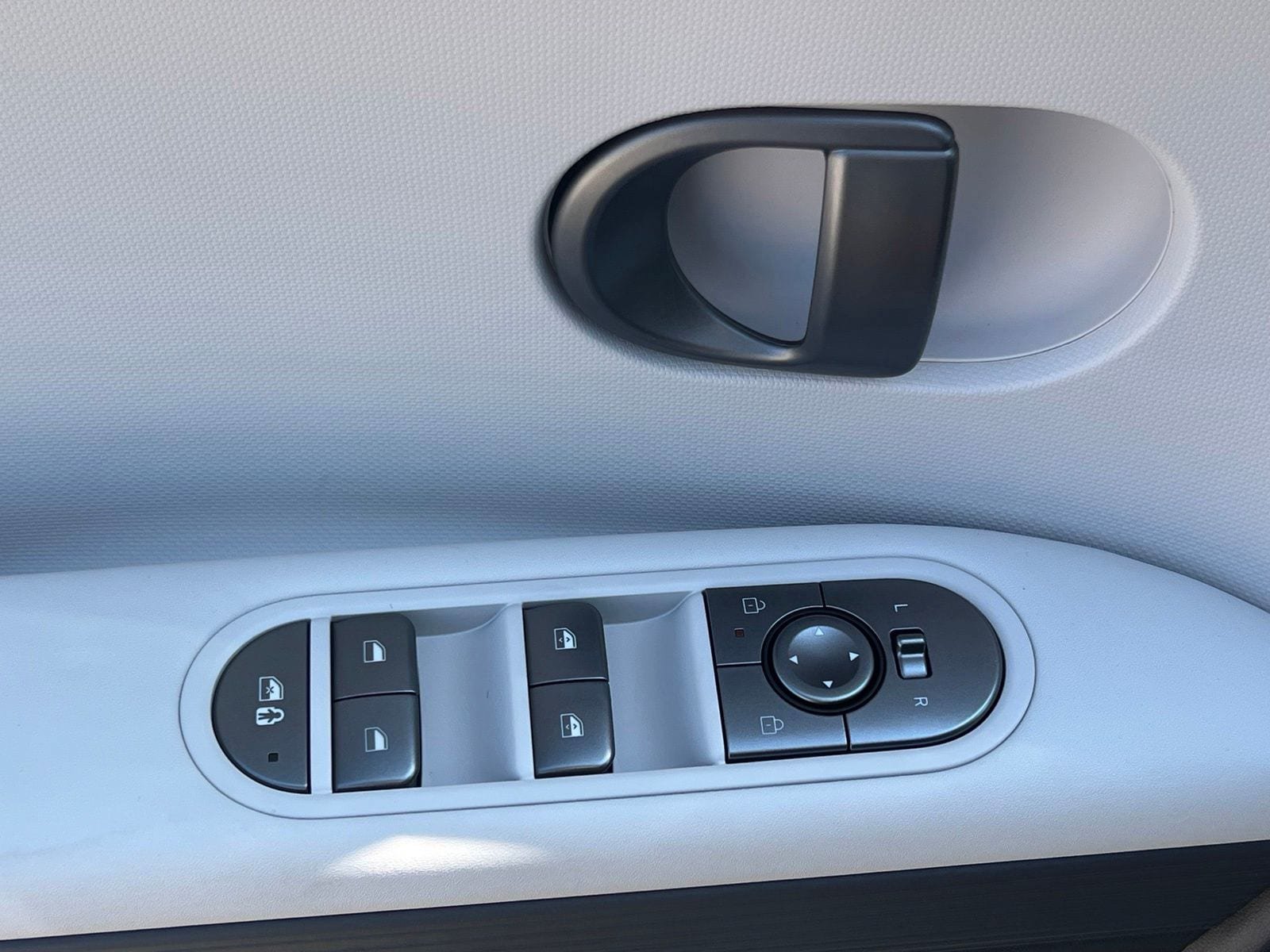 New 2027 Hyundai Ioniq 5 SEL RWD image 23