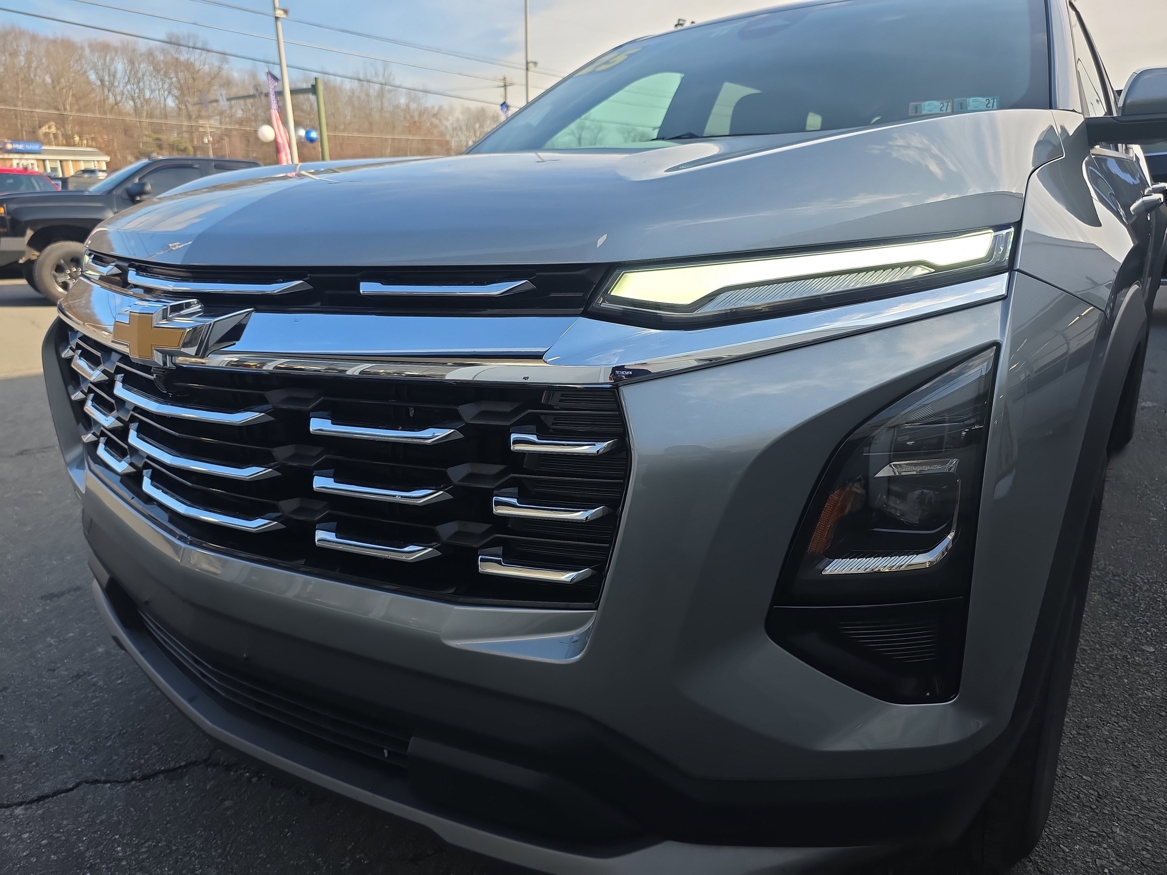 Used 2025 Chevrolet Equinox LT image 12