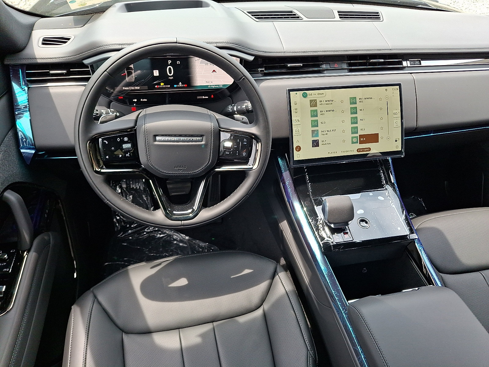 New 2026 Land Rover Range Rover Sport Dynamic SE AWD/4WD image 7