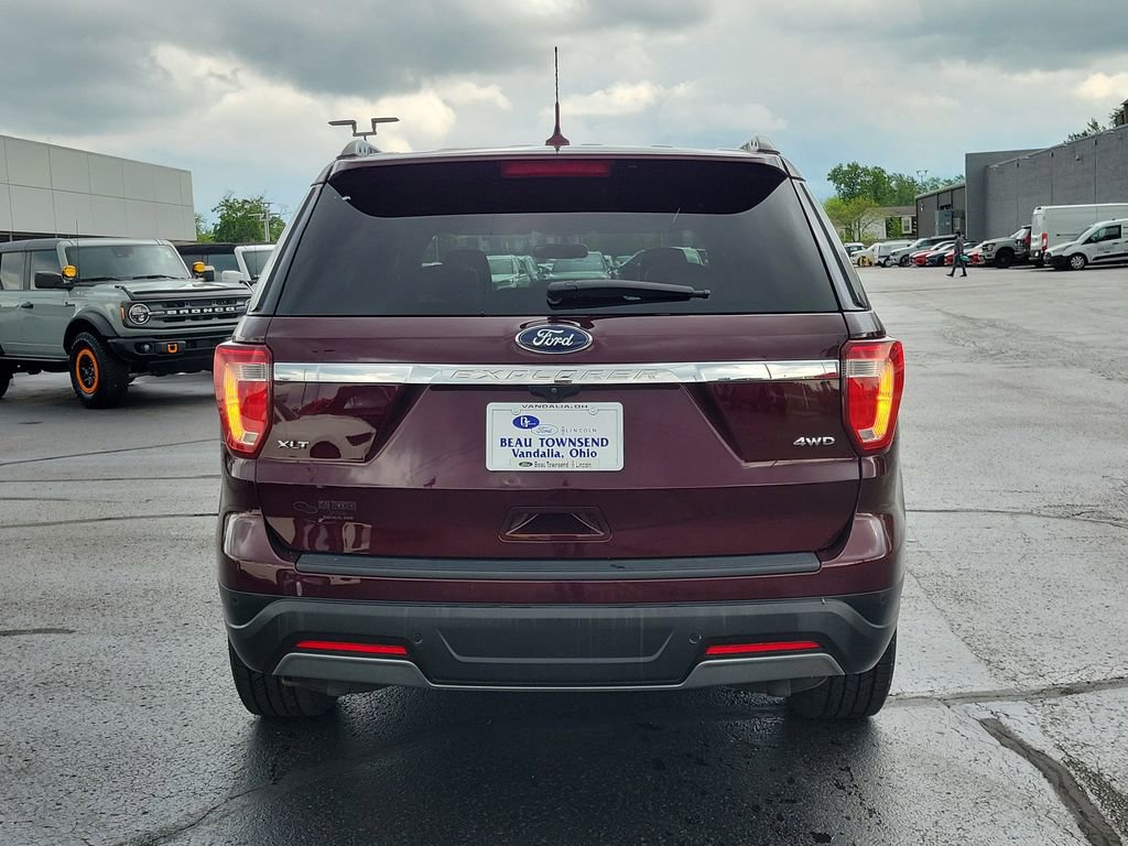 Certified 2019 Ford Explorer XLT w/ Equipment Group 202A AWD/4WD image 5