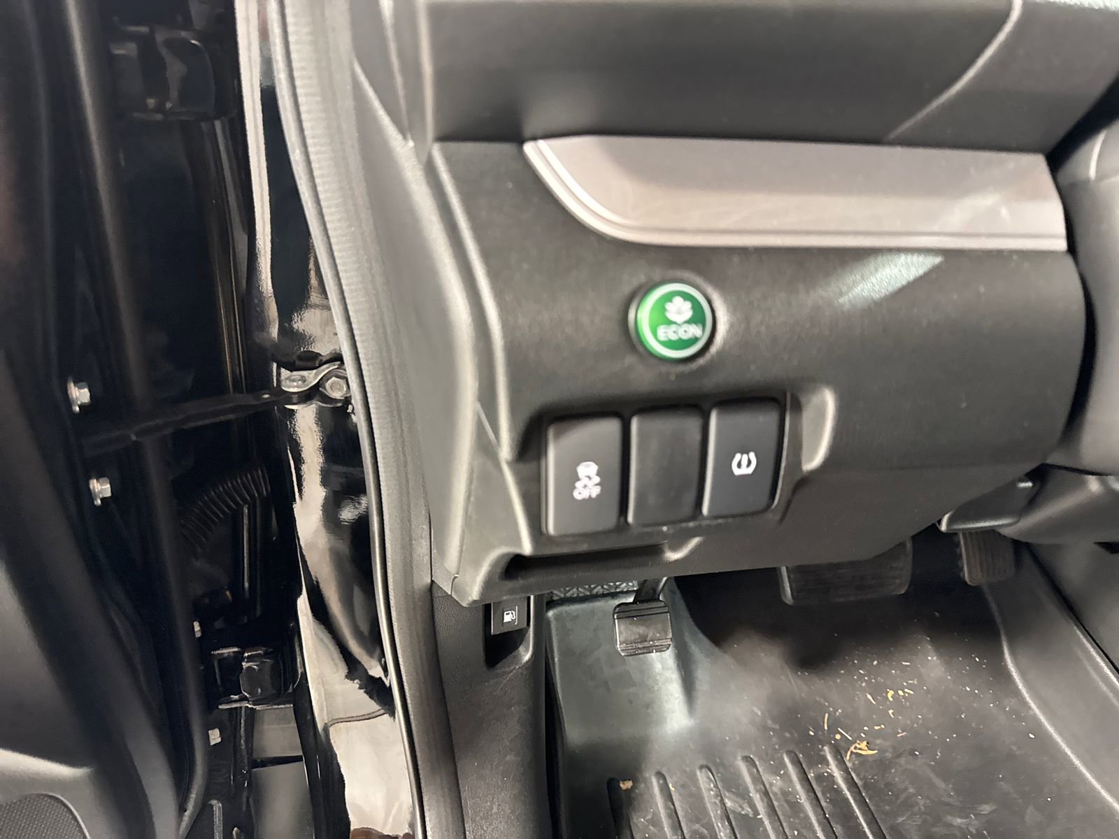 Used 2015 Honda CR-V LX image 18