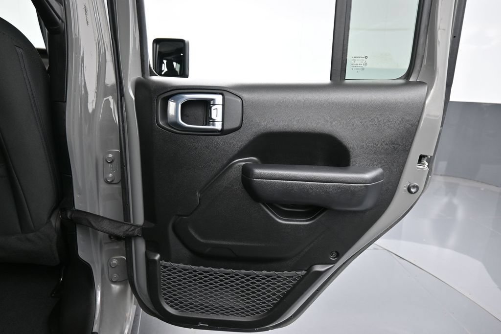 Used 2022 Jeep Wrangler Unlimited Sport AWD/4WD image 22