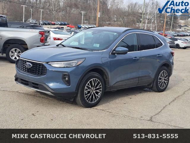 Used 2025 Ford Escape SE w/ PHEV Premium Package video 1