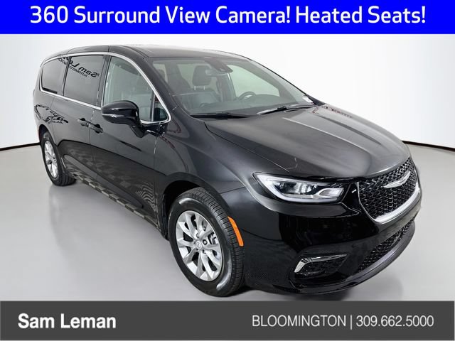Used 2026 Chrysler Pacifica Select AWD/4WD image 1