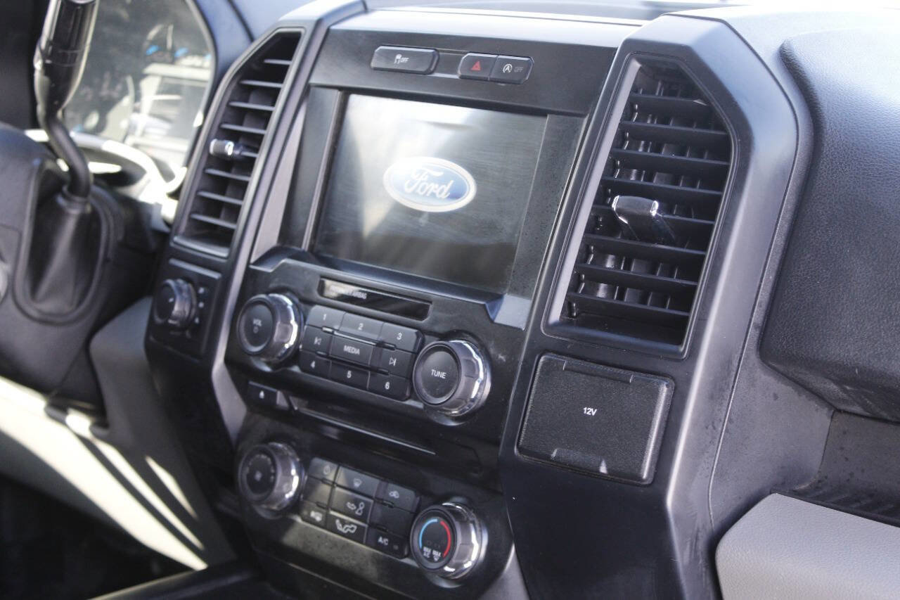 Used 2017 Ford F150 XL w/ Equipment Group 101A Mid AWD/4WD image 38