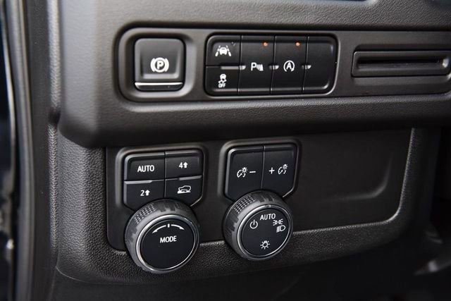 Used 2024 Chevrolet Suburban LT AWD/4WD image 10