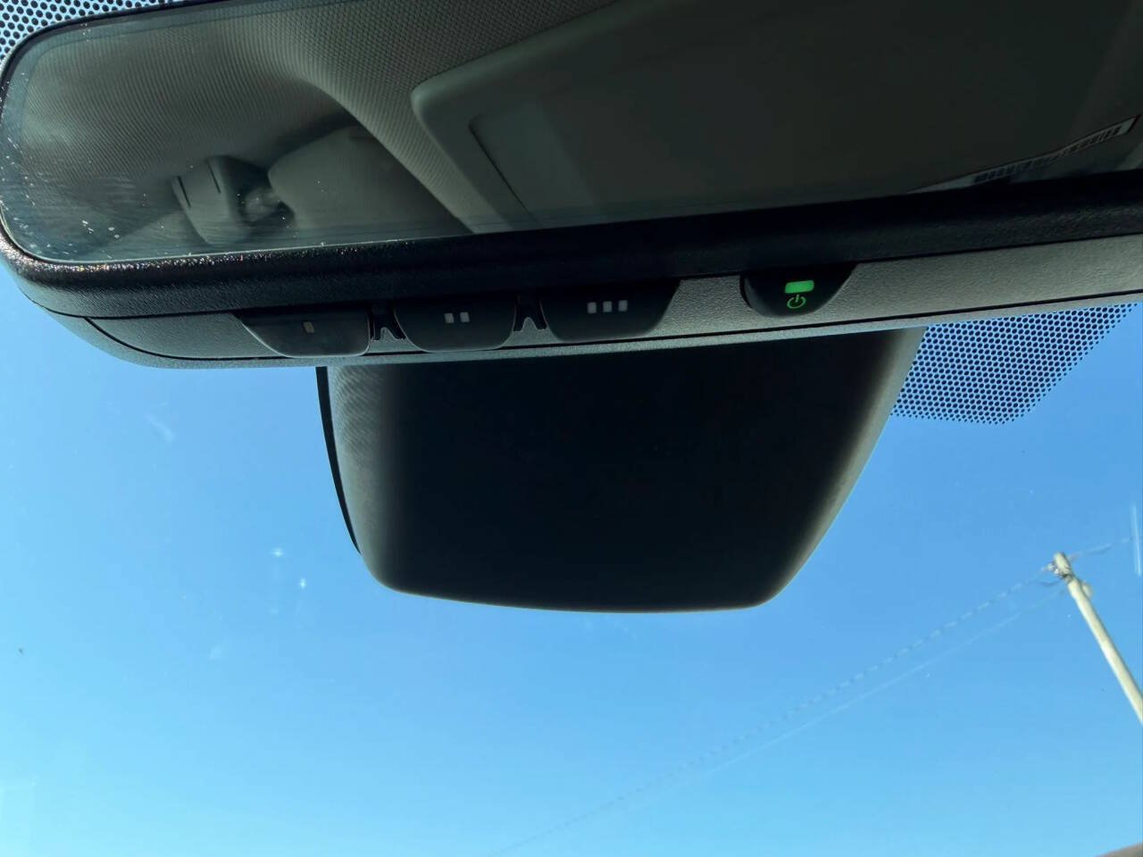 Used 2020 Toyota Highlander XLE AWD/4WD image 16