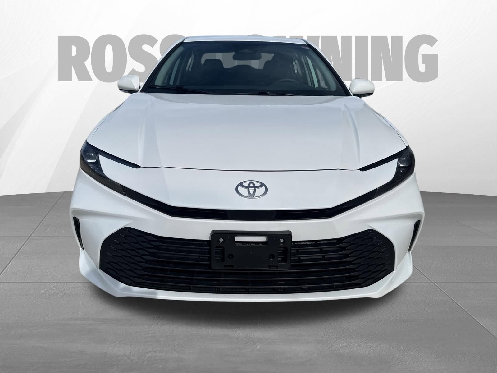Used 2025 Toyota Camry LE FWD image 10