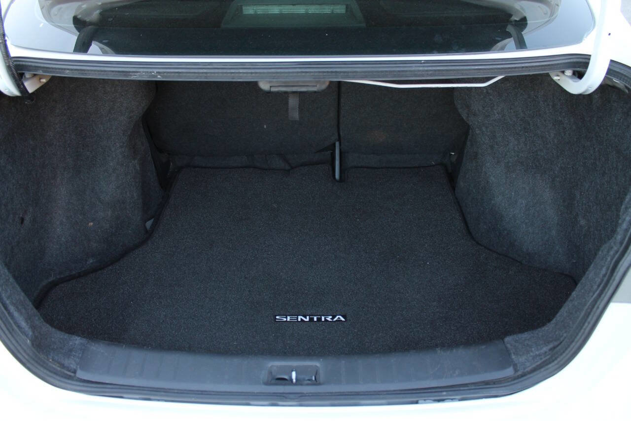Used 2019 Nissan Sentra S FWD image 40