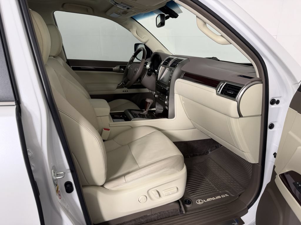 Used 2018 Lexus GX 460 Premium AWD/4WD image 22