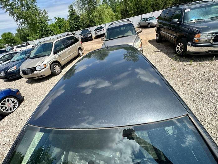 Used 2012 Volkswagen Golf 4-Door FWD image 10