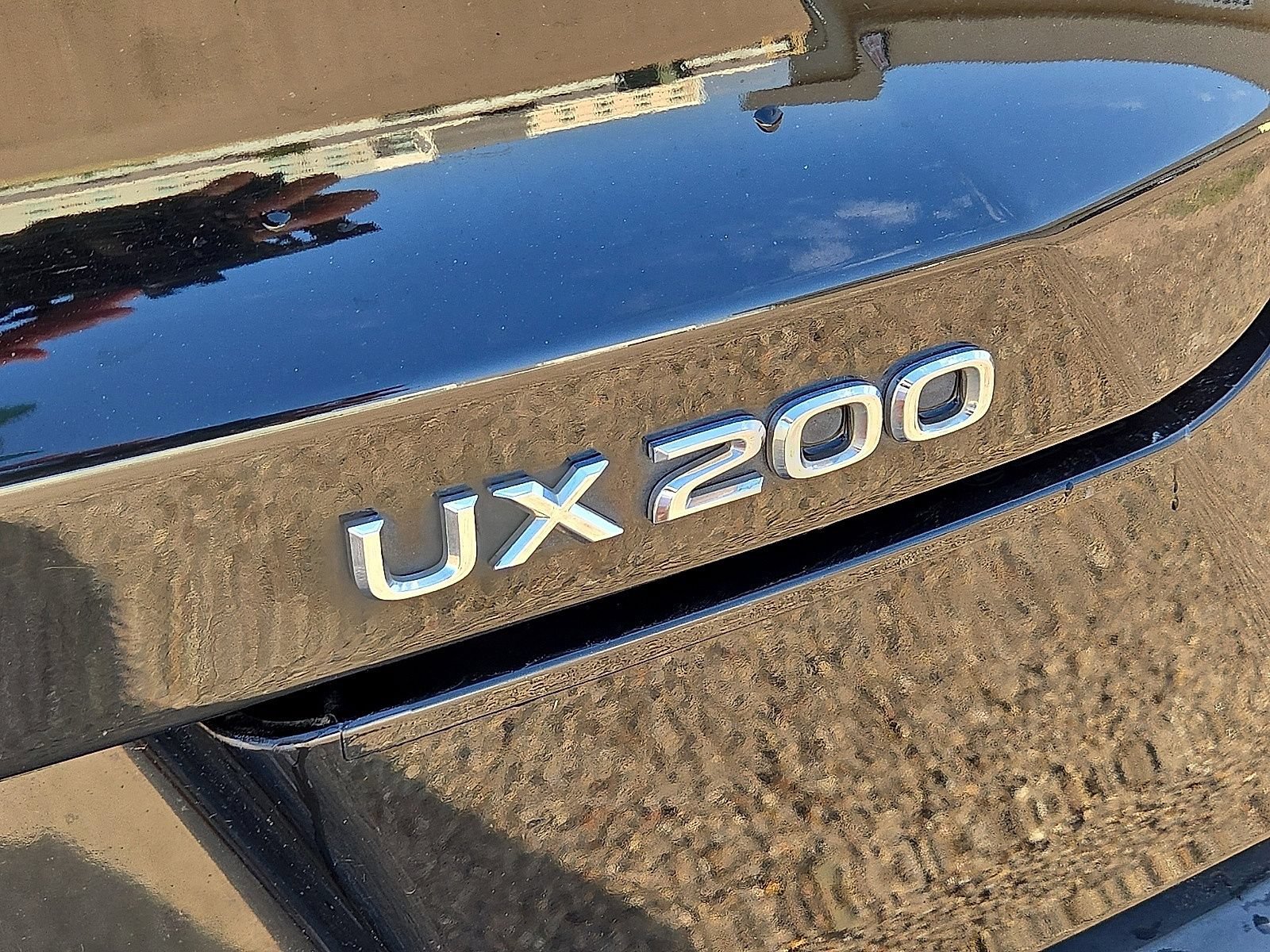 Used 2019 Lexus UX 200 w/ Accessory Package 2 FWD image 12