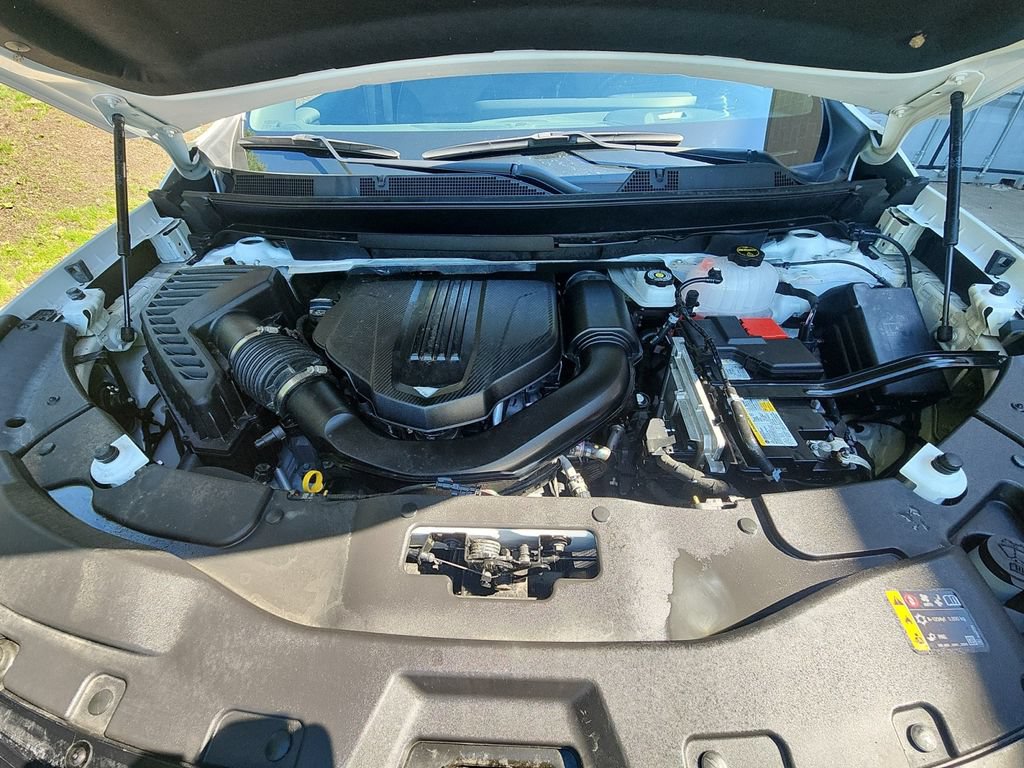 Used 2025 Chevrolet Traverse High Country w/ LPO, Floor Liner Package AWD/4WD image 28