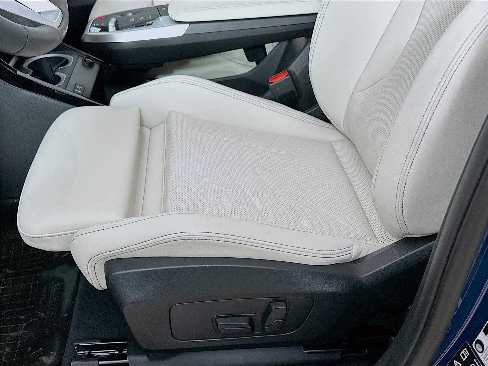 New 2026 BMW X1 xDrive28i w/ Technology Package image 19