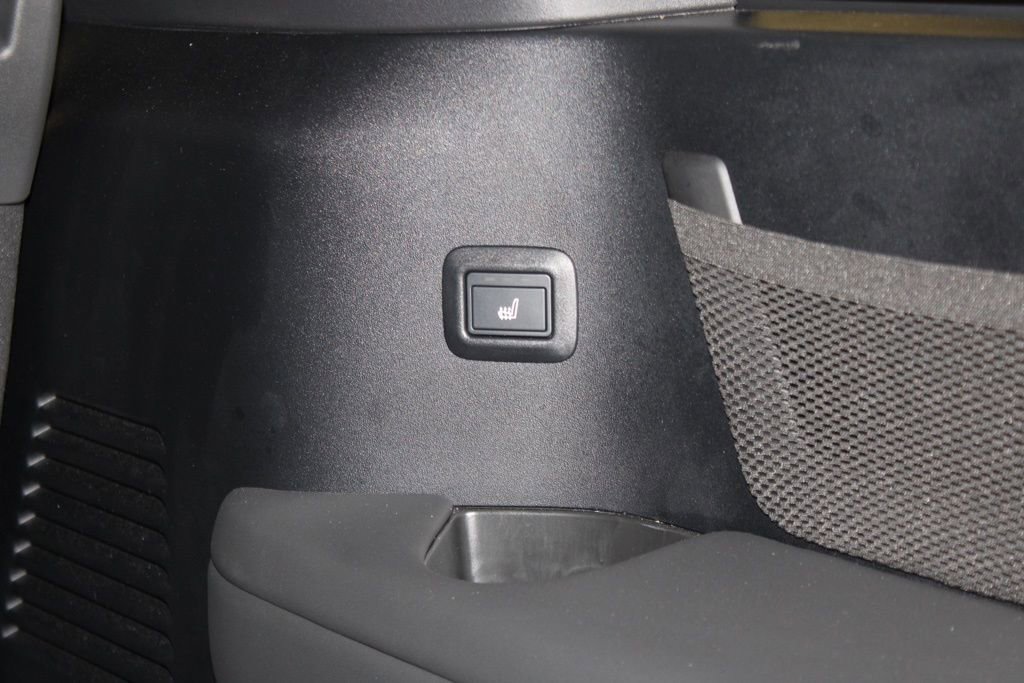 Certified 2024 Land Rover Defender 130 V8 image 44