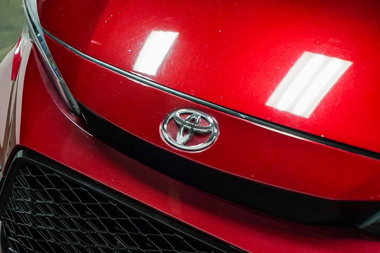 Certified 2024 Toyota Corolla SE FWD image 10