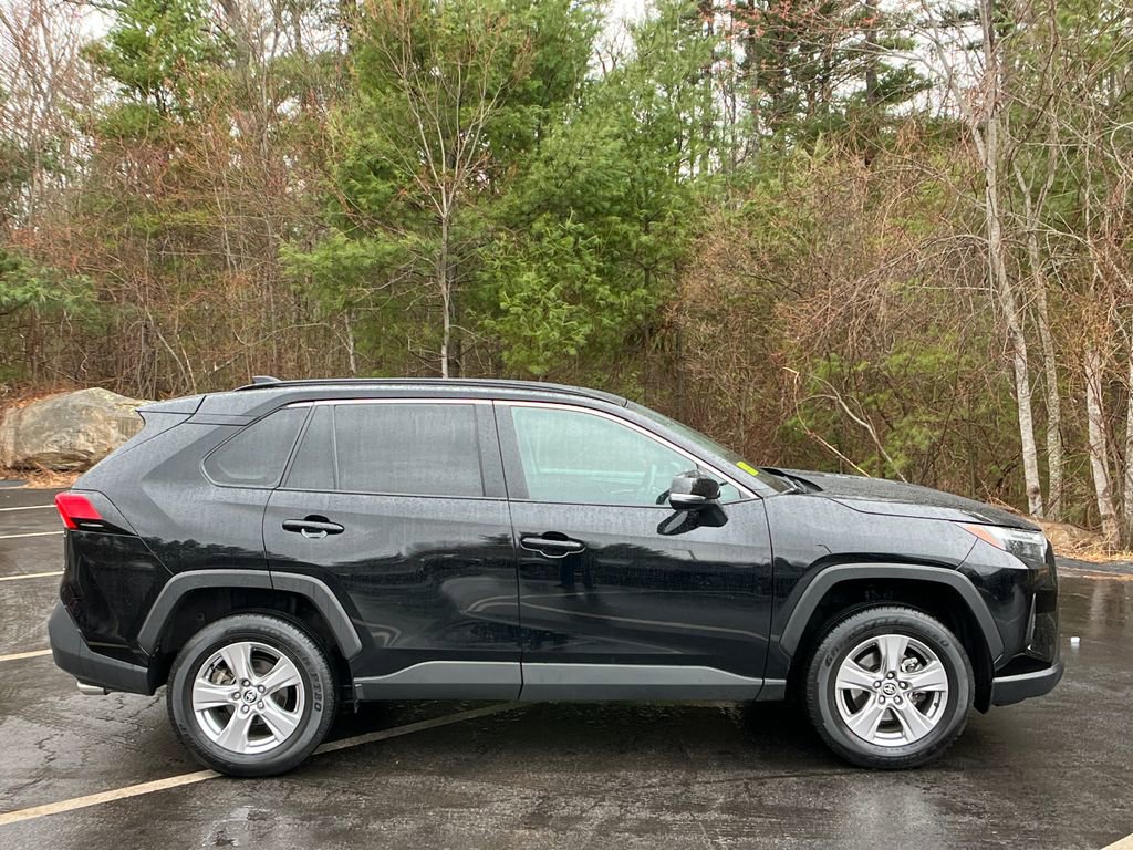Used 2024 Toyota RAV4 XLE w/ Convenience Package image 6