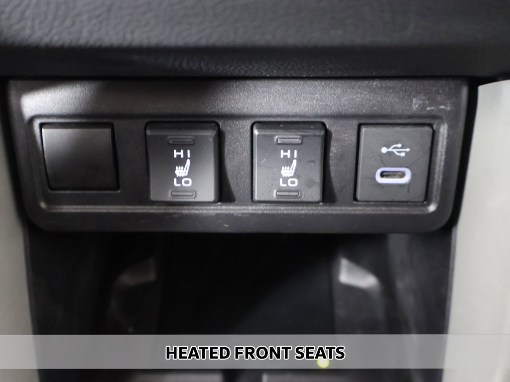 Used 2025 Toyota Corolla Cross XLE FWD image 6