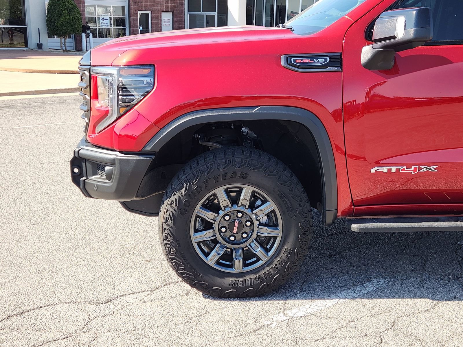 Used 2024 GMC Sierra 1500 AT4X AWD/4WD image 9
