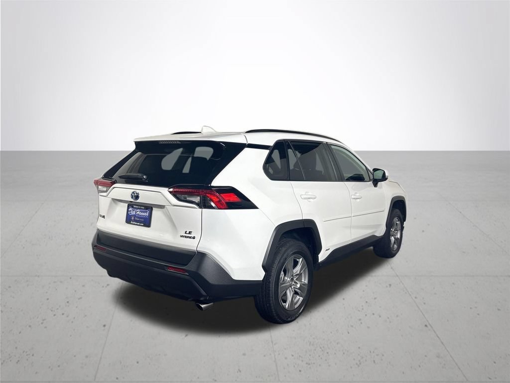 Used 2024 Toyota RAV4 LE AWD/4WD image 6