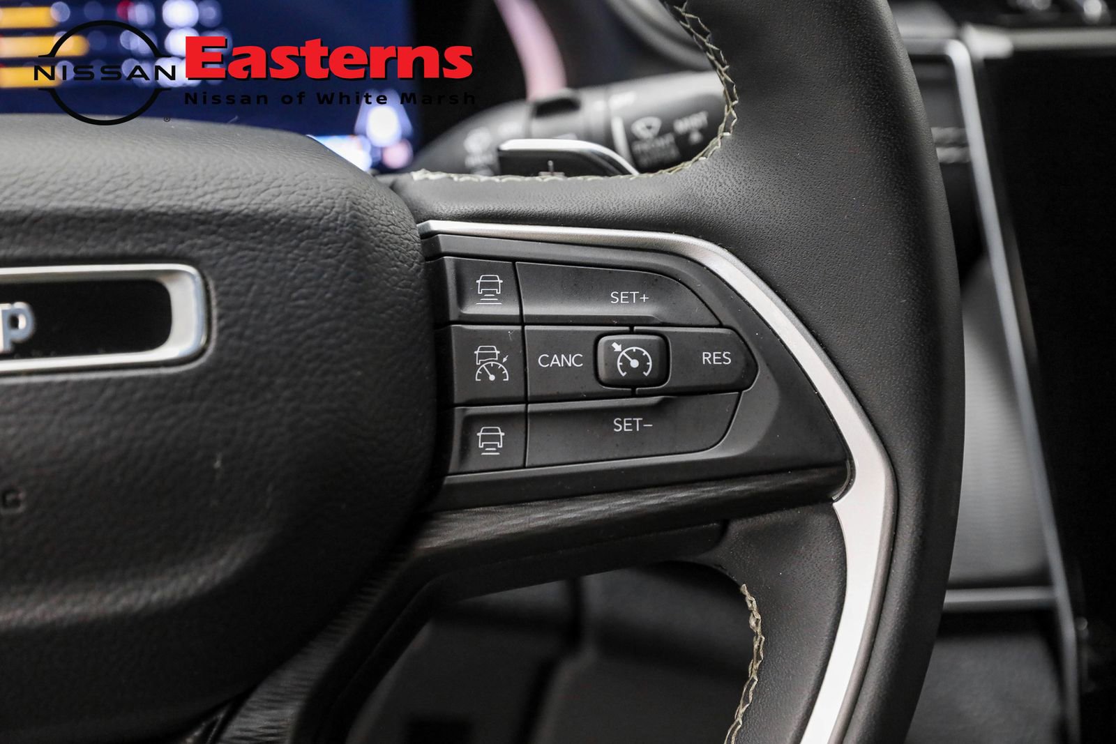 Used 2024 Jeep Grand Cherokee L Laredo image 22