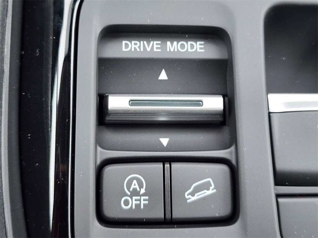 Certified 2024 Honda Pilot Touring image 32