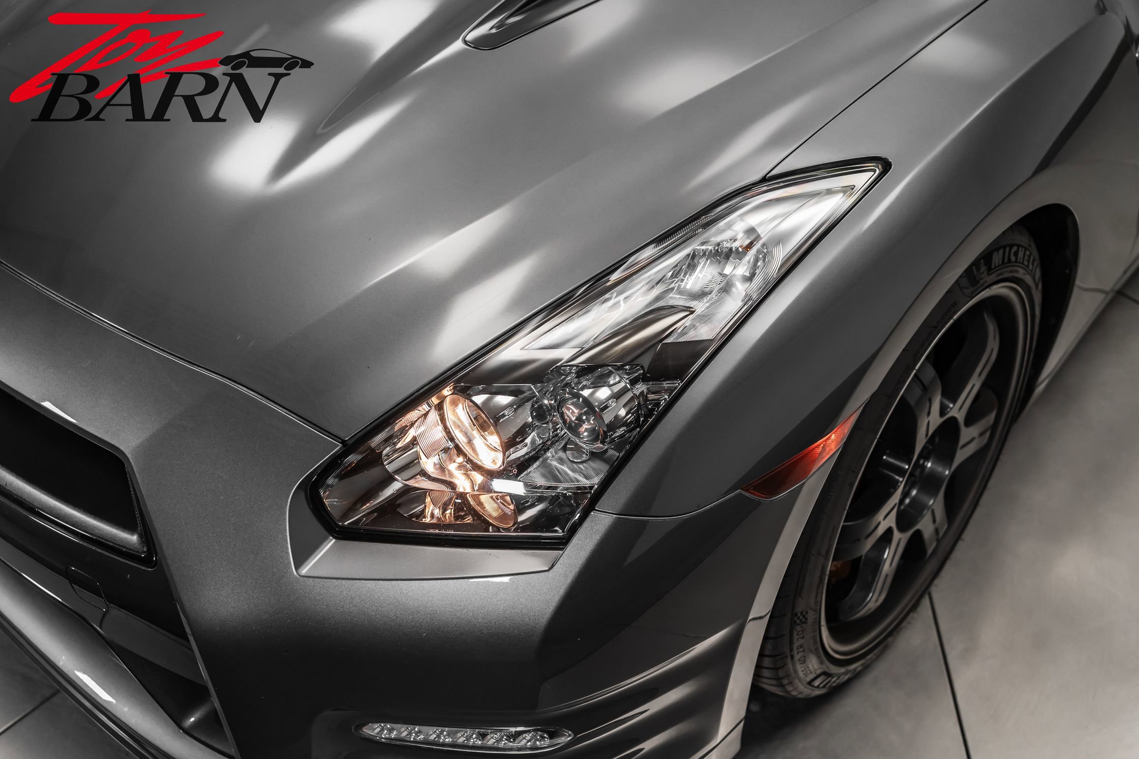 Used 2013 Nissan GT-R Black Edition image 11