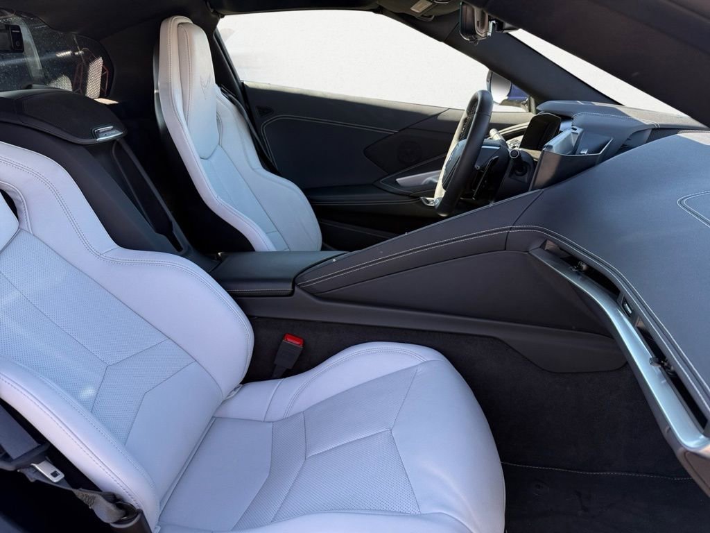 Used 2025 Chevrolet Corvette Z06 image 13