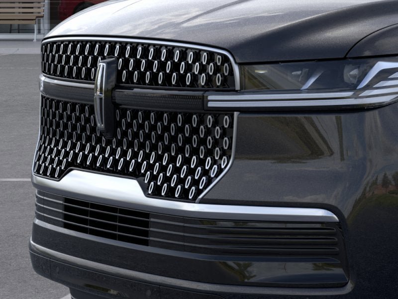 New 2026 Lincoln Navigator L Reserve AWD/4WD image 17