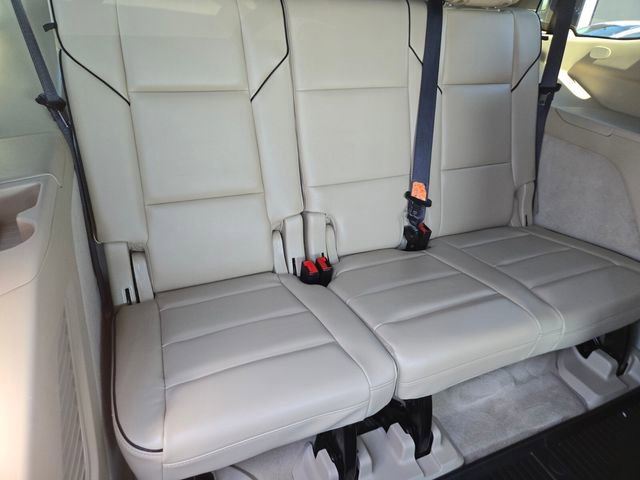 Used 2021 Cadillac Escalade Premium Luxury image 14