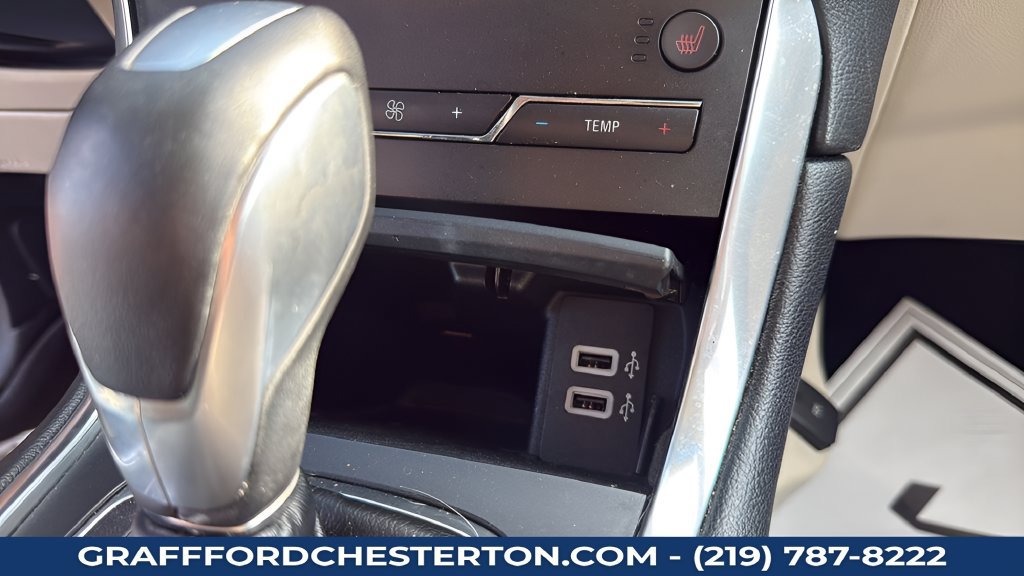Used 2017 Ford Edge Titanium FWD image 46